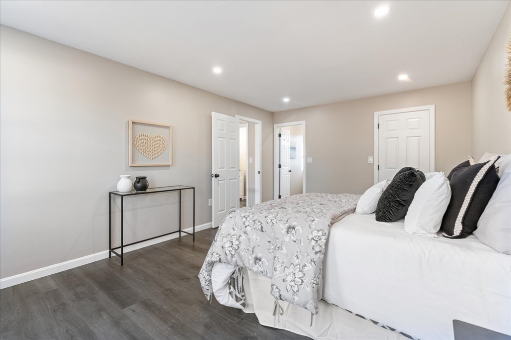 20 Melendy Ave