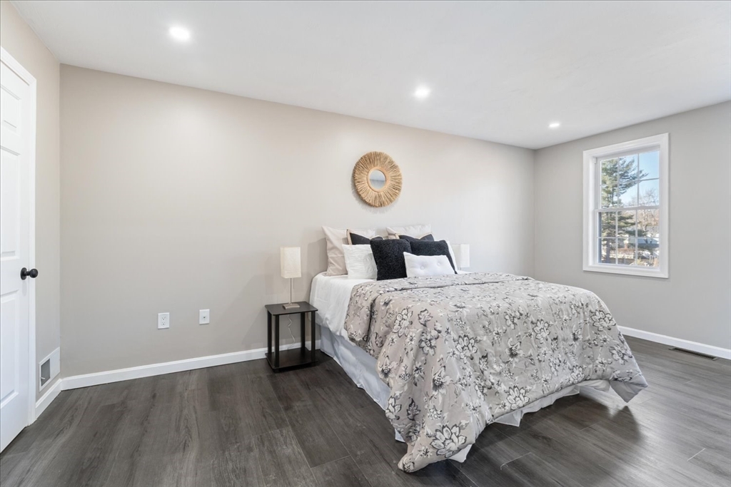 20 Melendy Ave