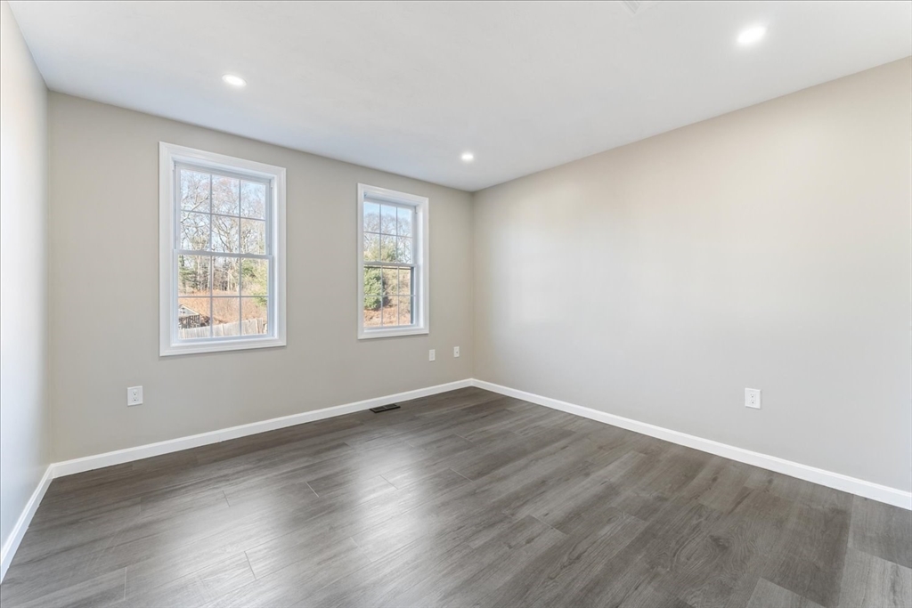 20 Melendy Ave
