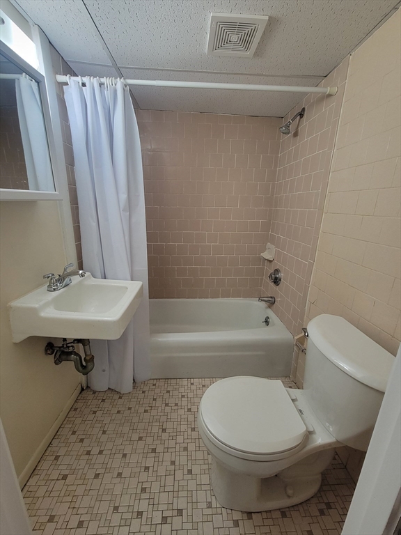 1943 Central St # 2