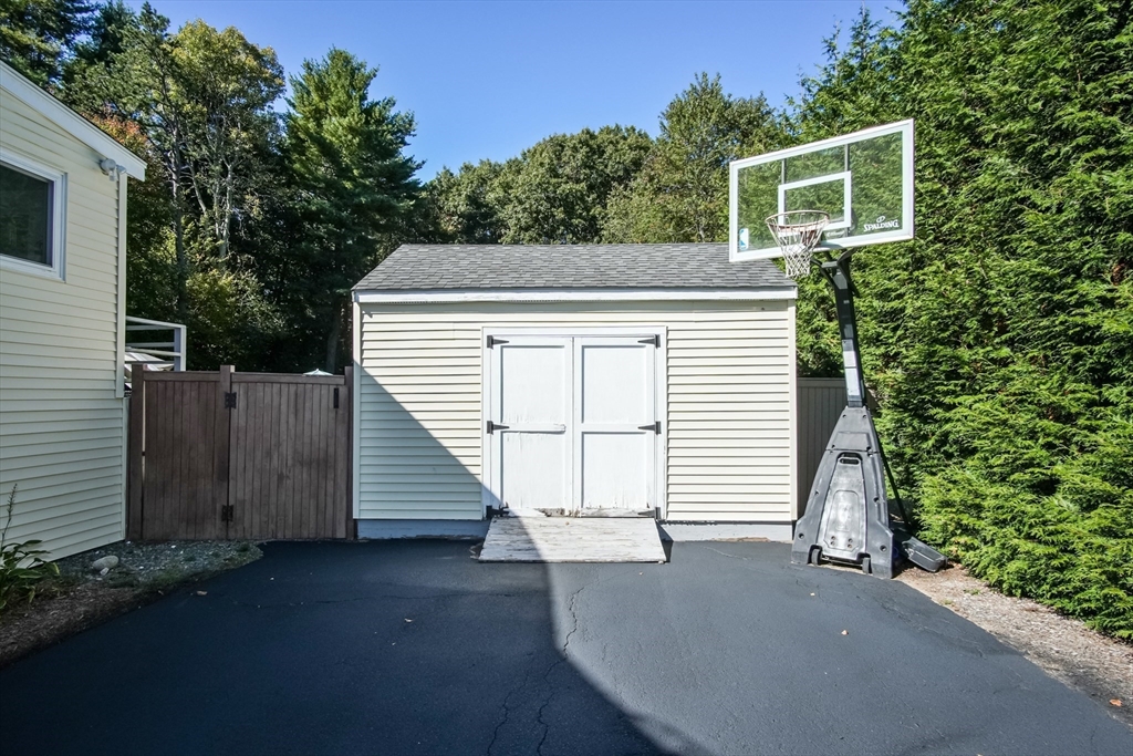 109 Kennedy Rd
