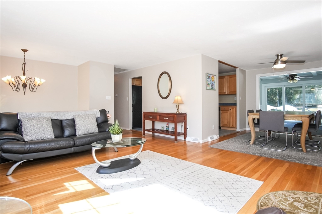 109 Kennedy Rd