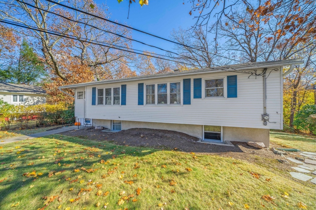 14 Daniel Ct