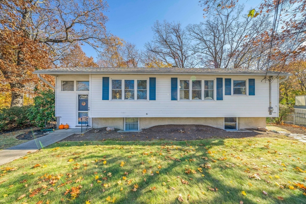 14 Daniel Ct
