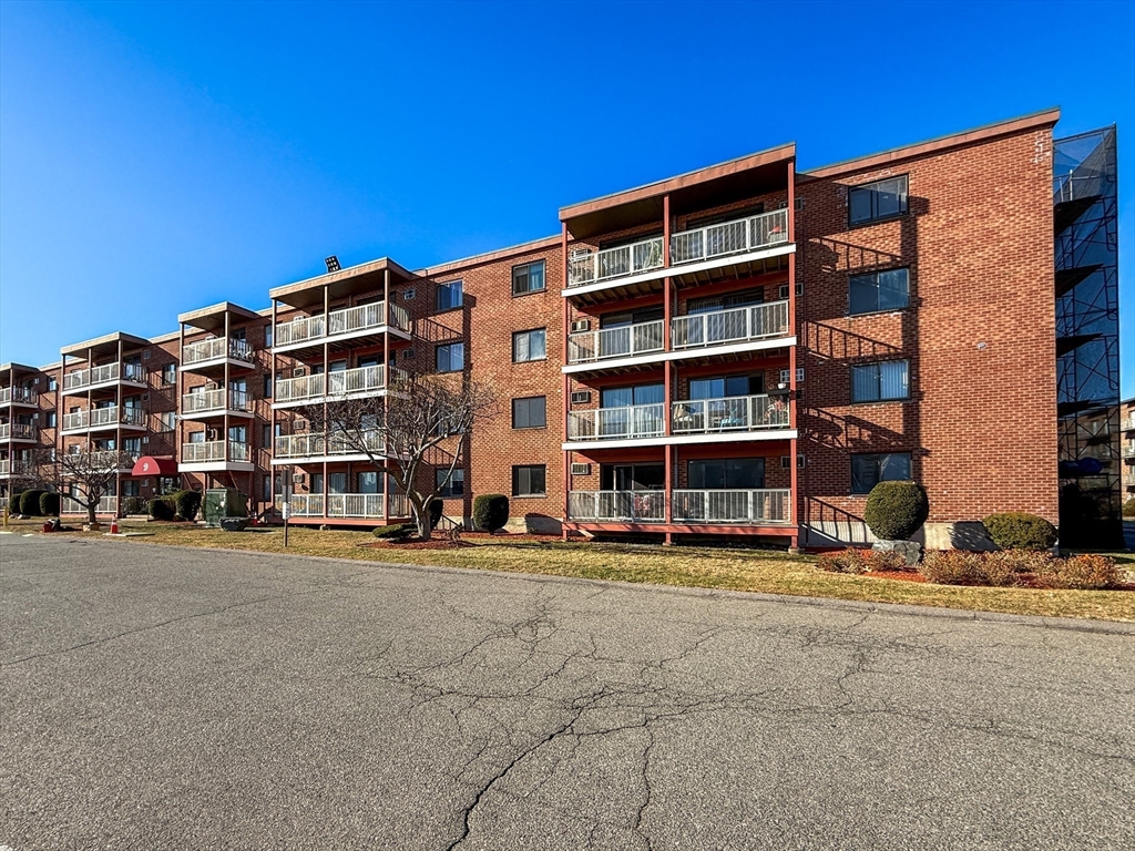 175 Ward St # 40
