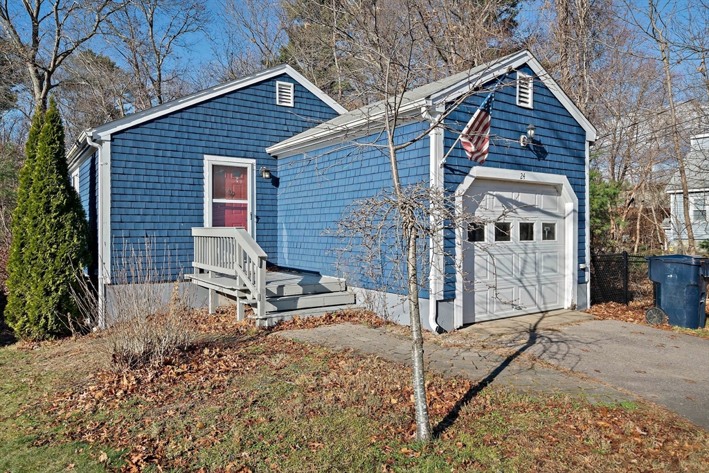 24 Woodland Rd