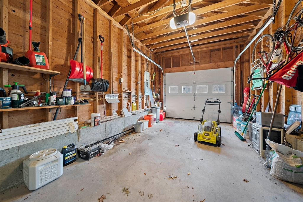 24 Woodland Rd