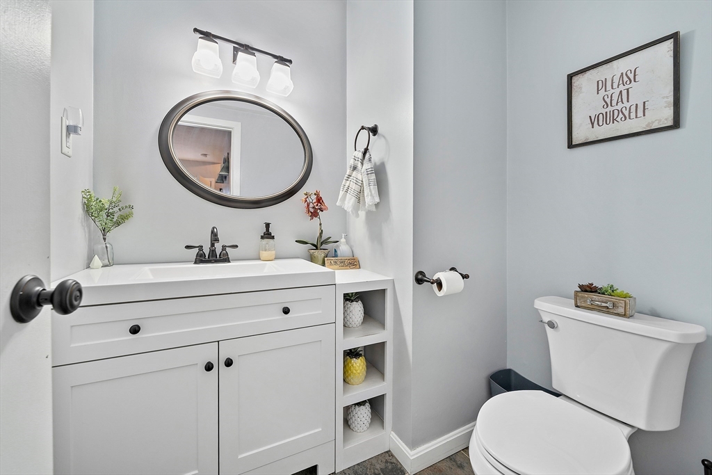 489 Turnpike Street # 4 Unit: 5-4
