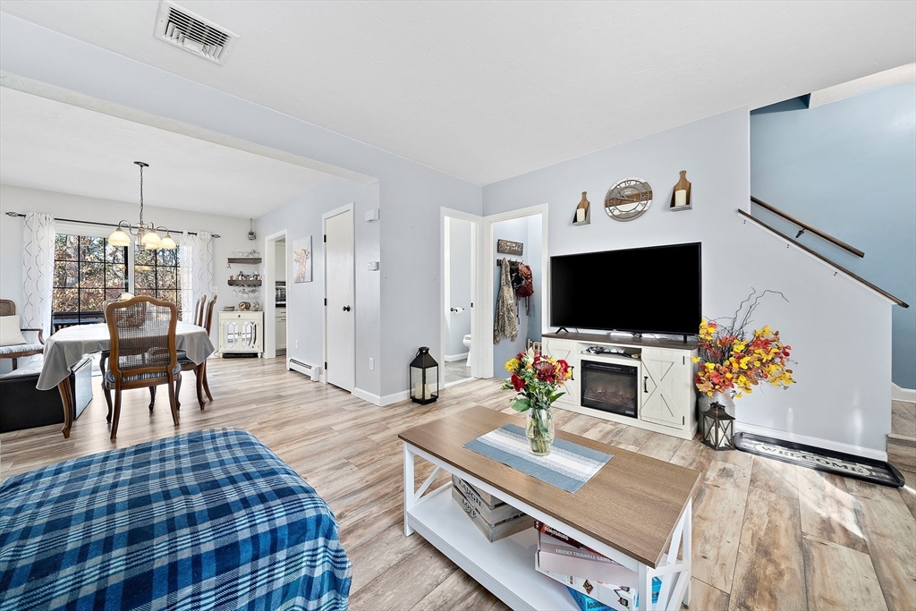 489 Turnpike Street # 4 Unit: 5-4