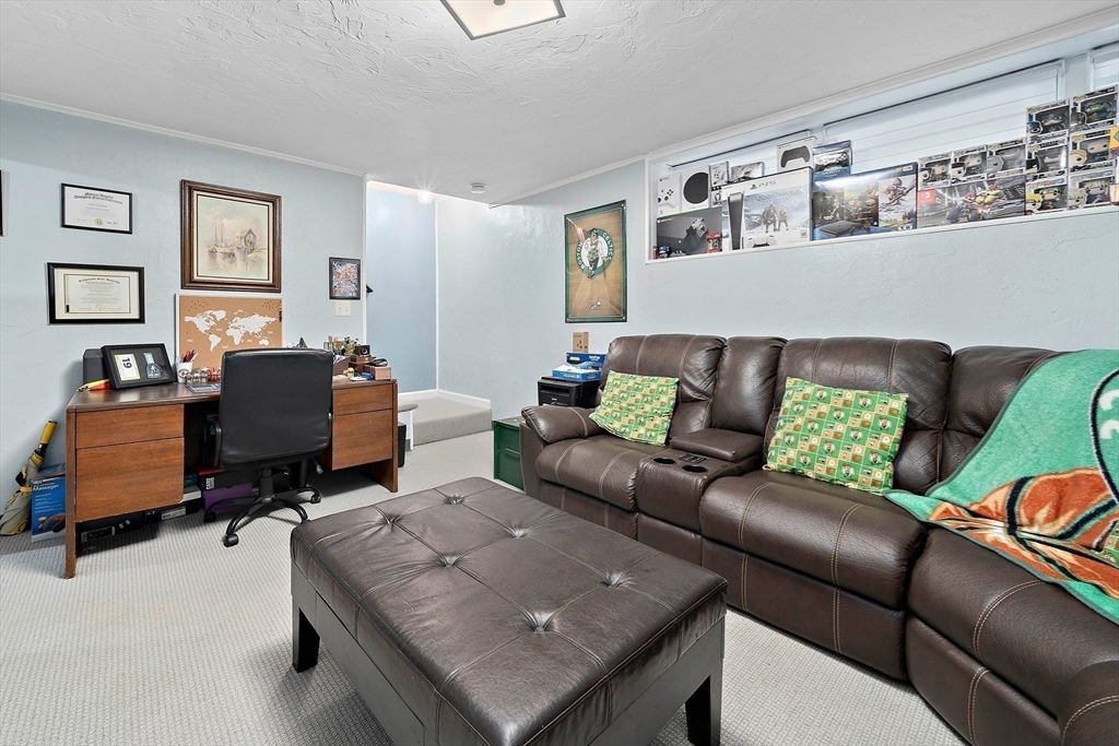 489 Turnpike Street # 4 Unit: 5-4