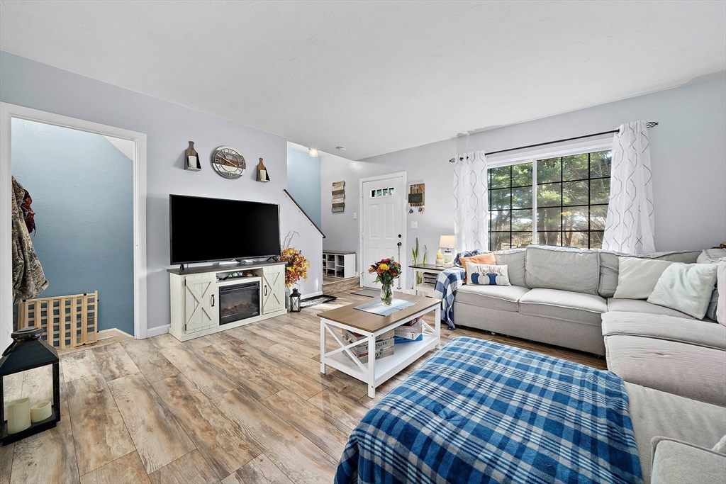 489 Turnpike Street # 4 Unit: 5-4