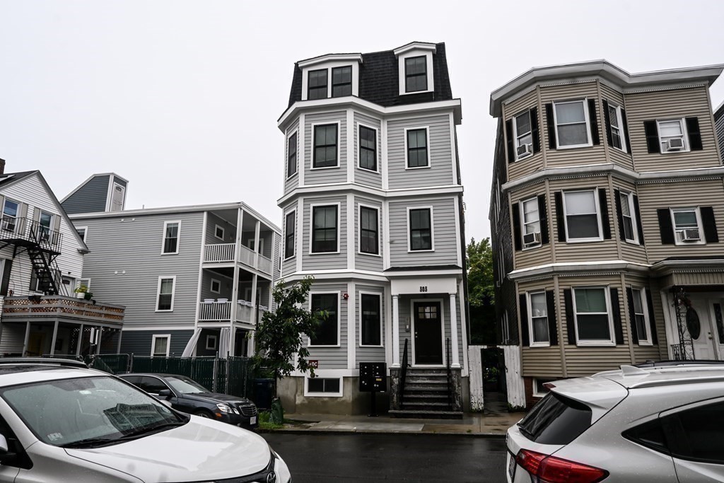 303 Maverick Street # 1