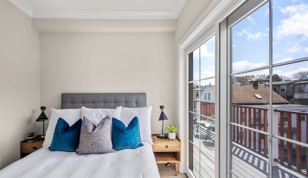 303 Maverick Street # 1