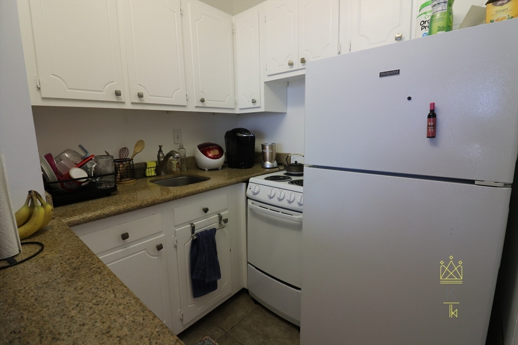 19 Winchester St # 905