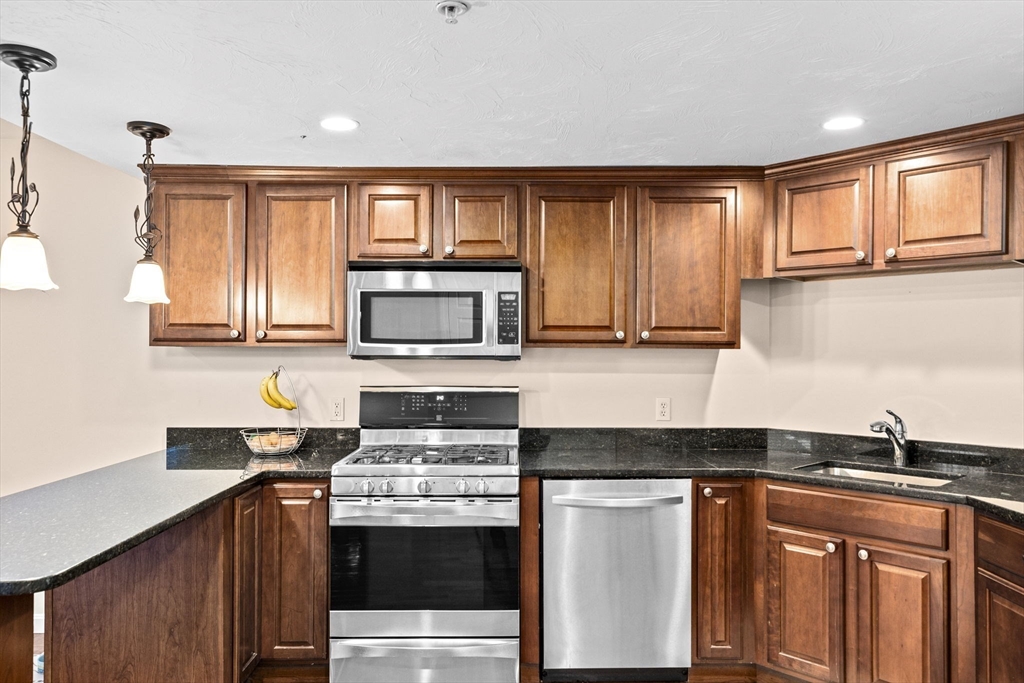103 Rembrandt Way # 103