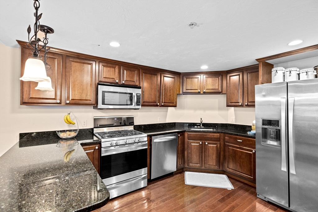 103 Rembrandt Way # 103