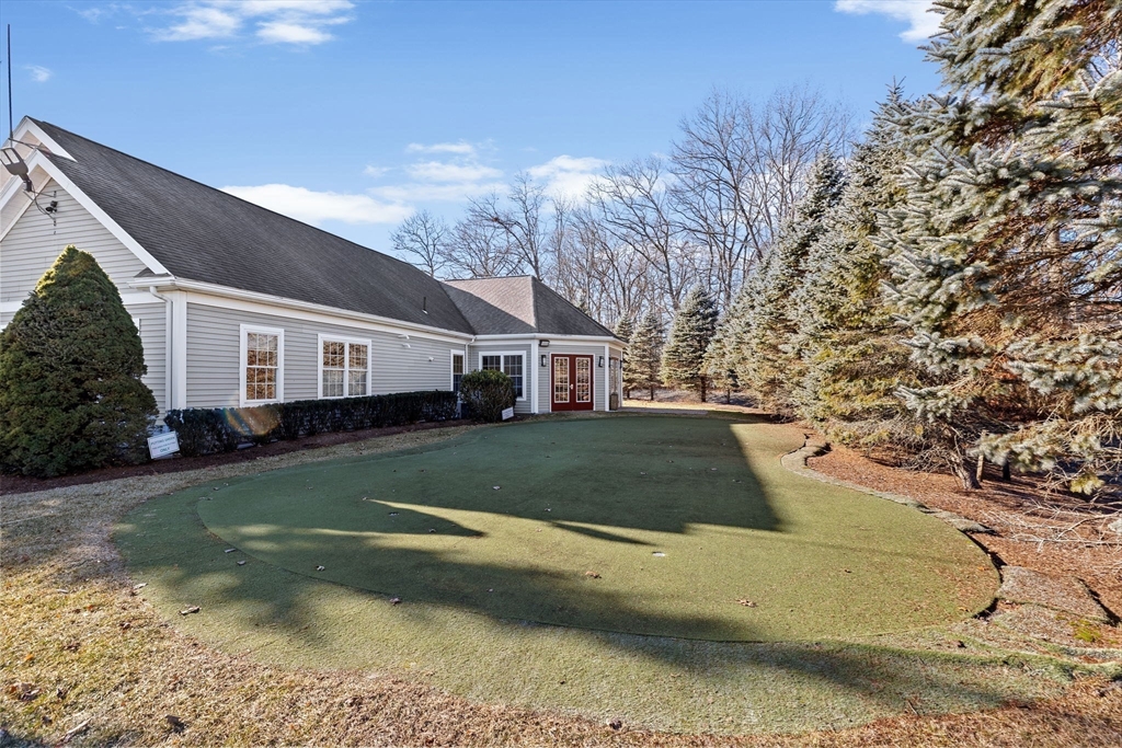 103 Rembrandt Way # 103