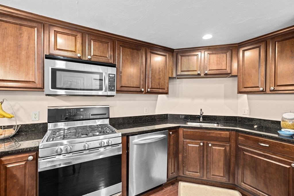 103 Rembrandt Way # 103