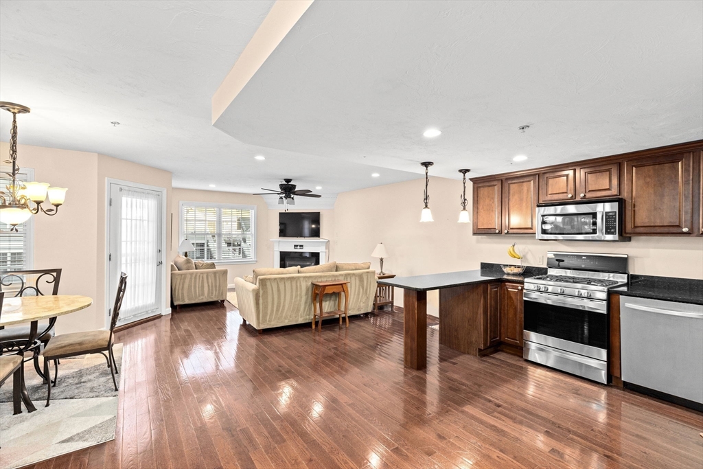 103 Rembrandt Way # 103