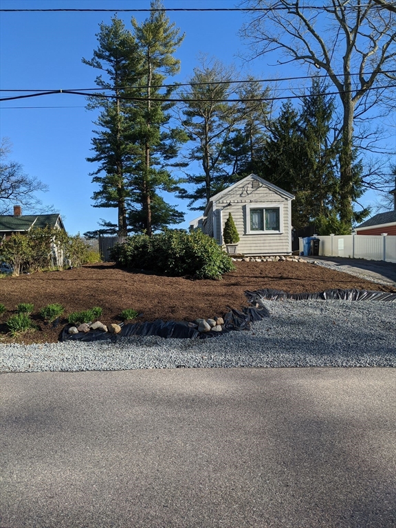 300 Forest Grove Ave