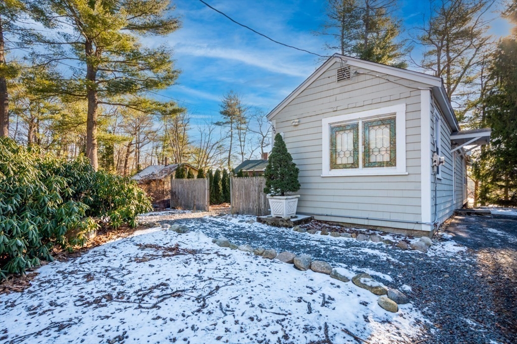 300 Forest Grove Ave