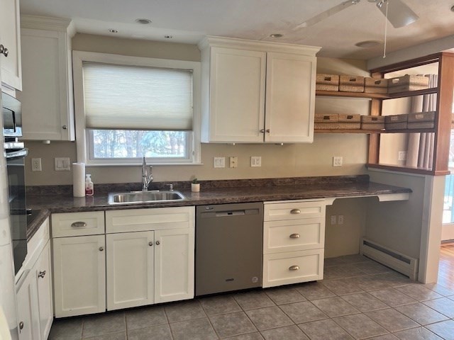 3 Sandy Avenue