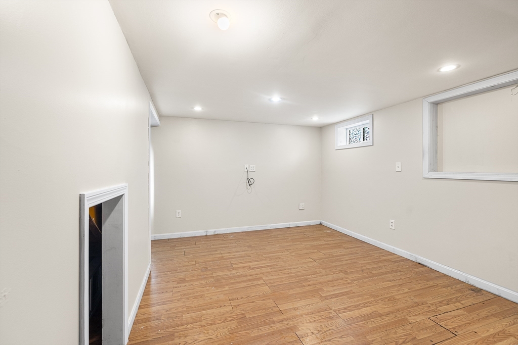 175 Sea St