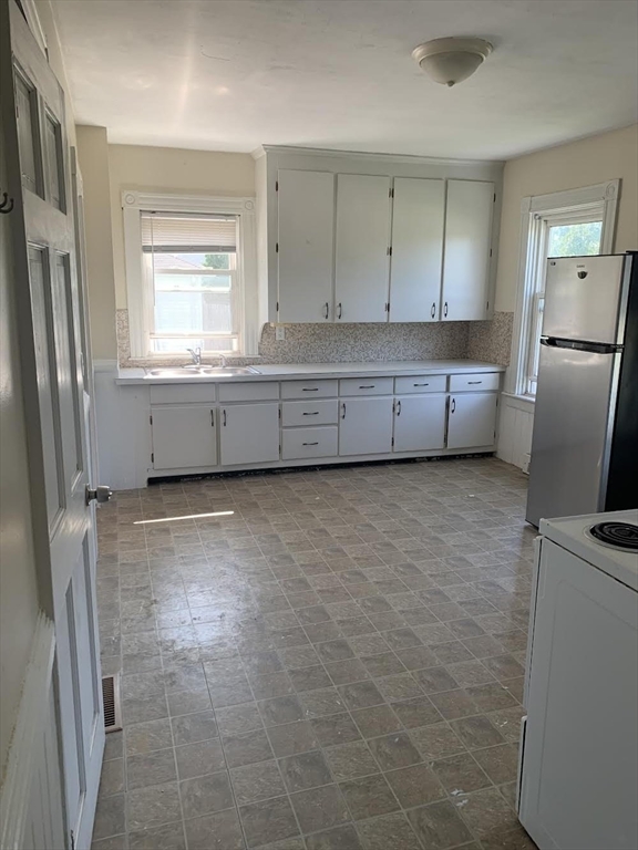 2 Fontneau Ave