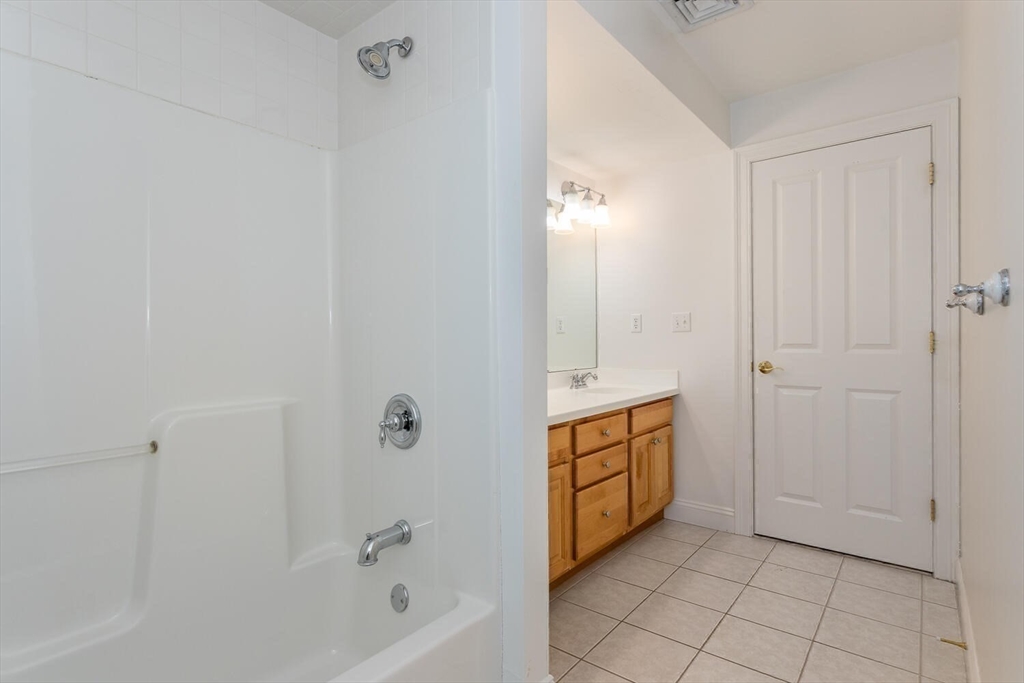 25 Maple Street # 25A