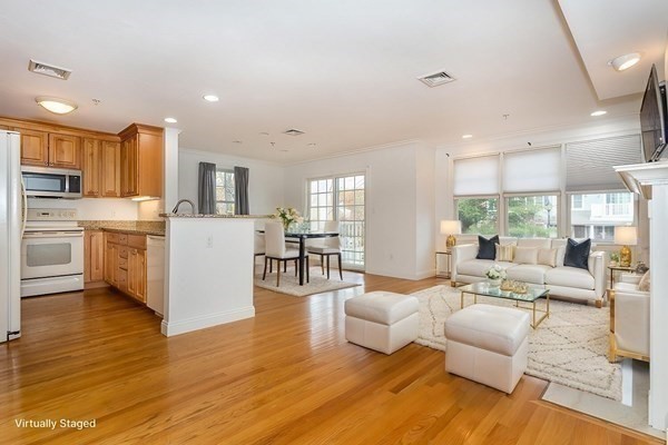 25 Maple Street # 25A