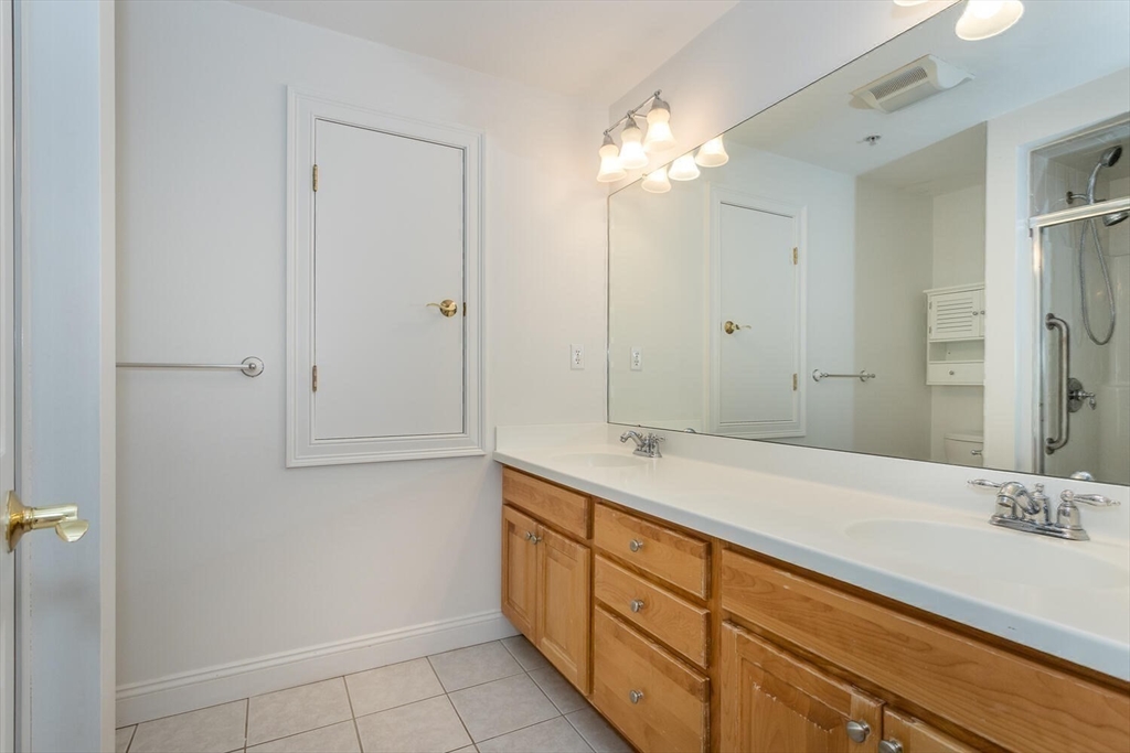 25 Maple Street # 25A