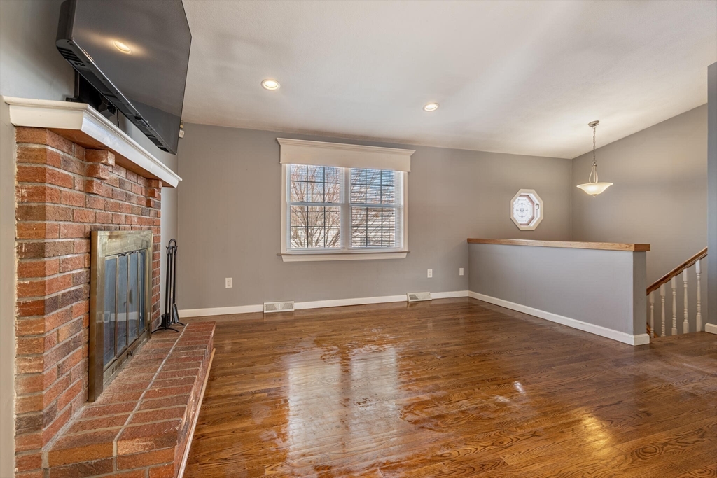 453 Columbus Ave