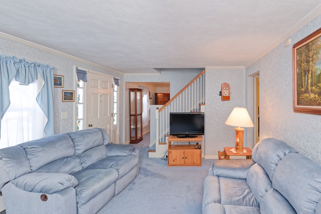 17 Blackman Rd