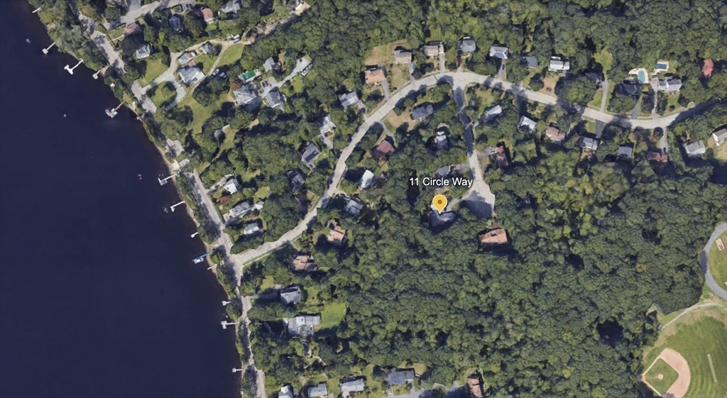 11 Circle Way