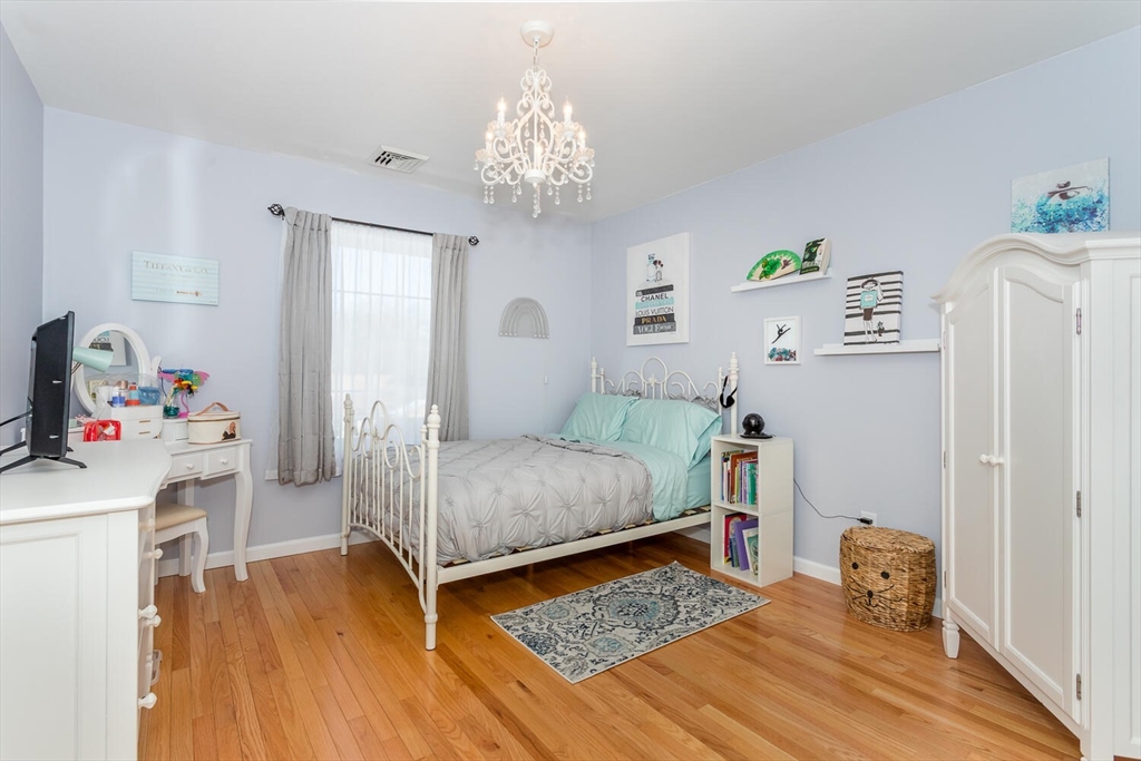 94 Eastwood Rd