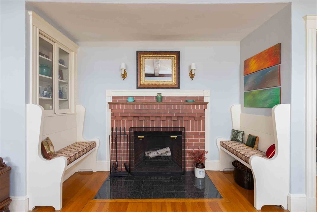 282 Franklin St