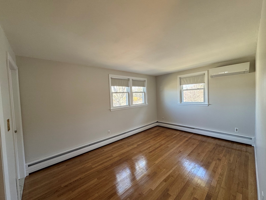 6 Redman Rd