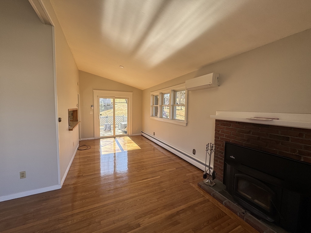 6 Redman Rd