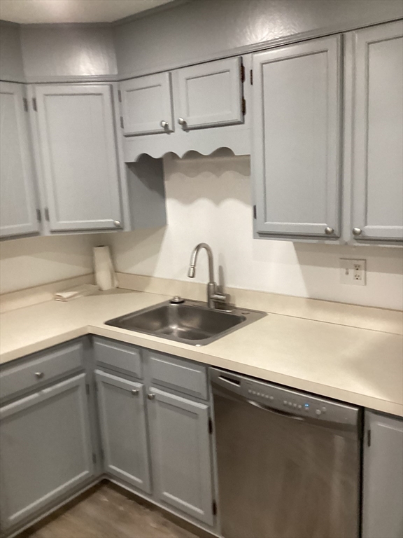 80 Walnut St # 403