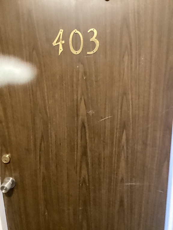 80 Walnut St # 403