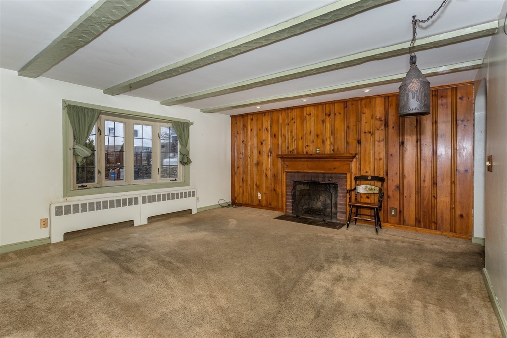 154 Spring St