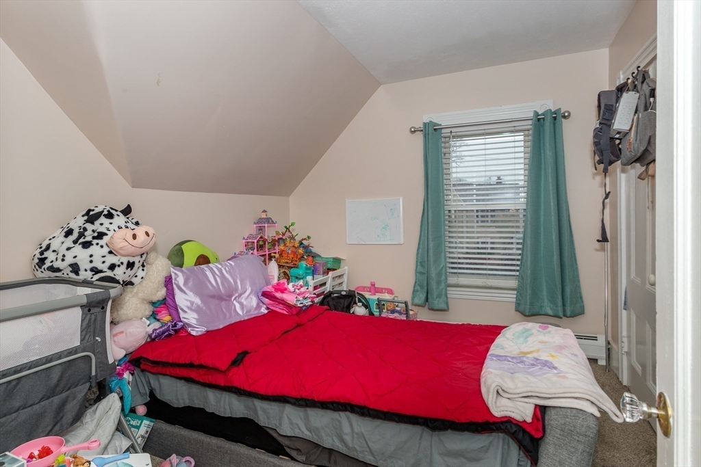 307 Pleasant St