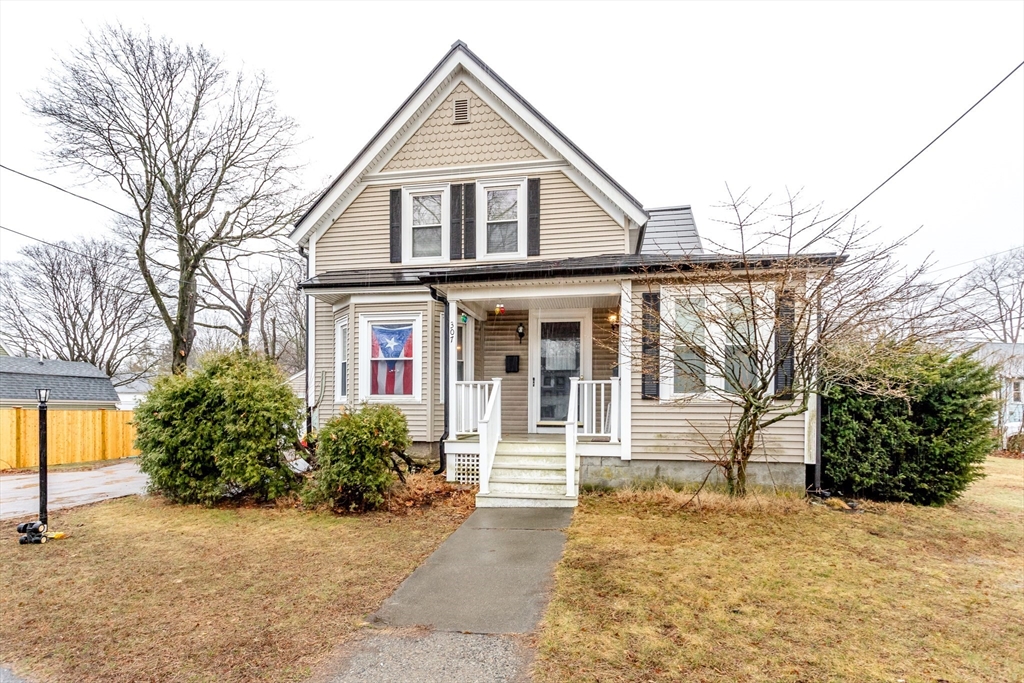 307 Pleasant St
