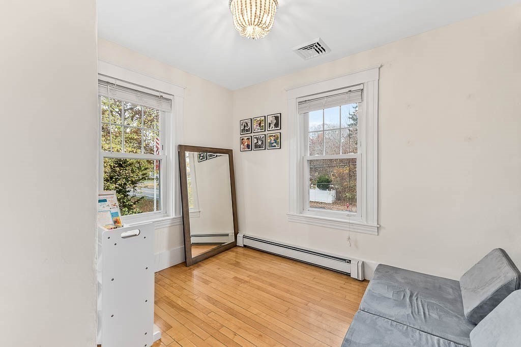 449 N Elm St