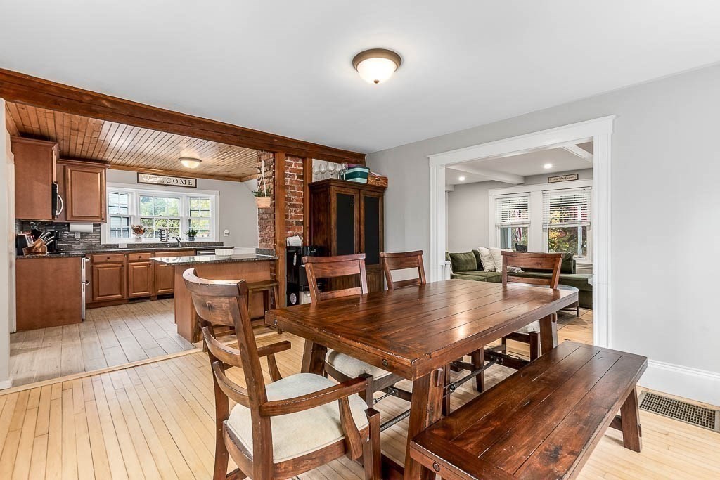 449 N Elm St