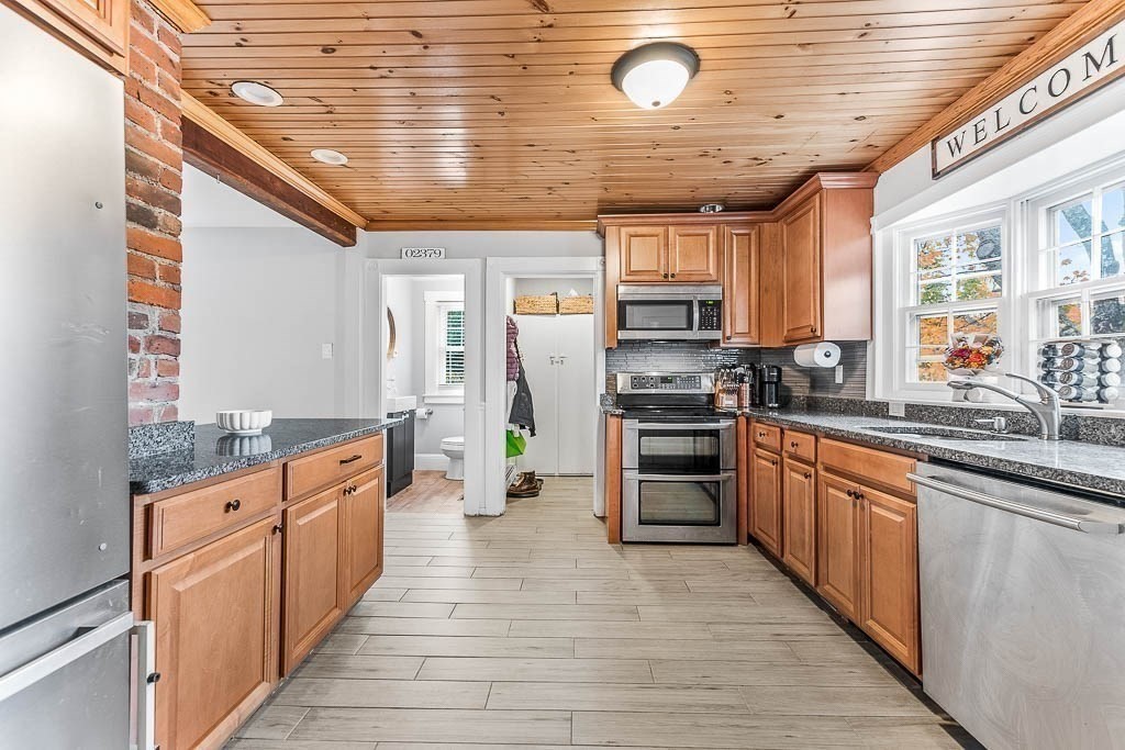 449 N Elm St