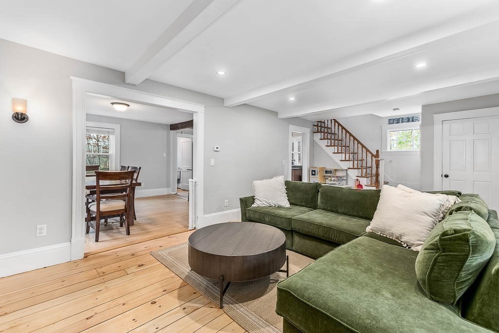 449 N Elm St
