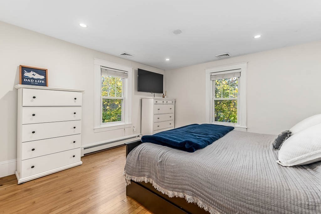449 N Elm St