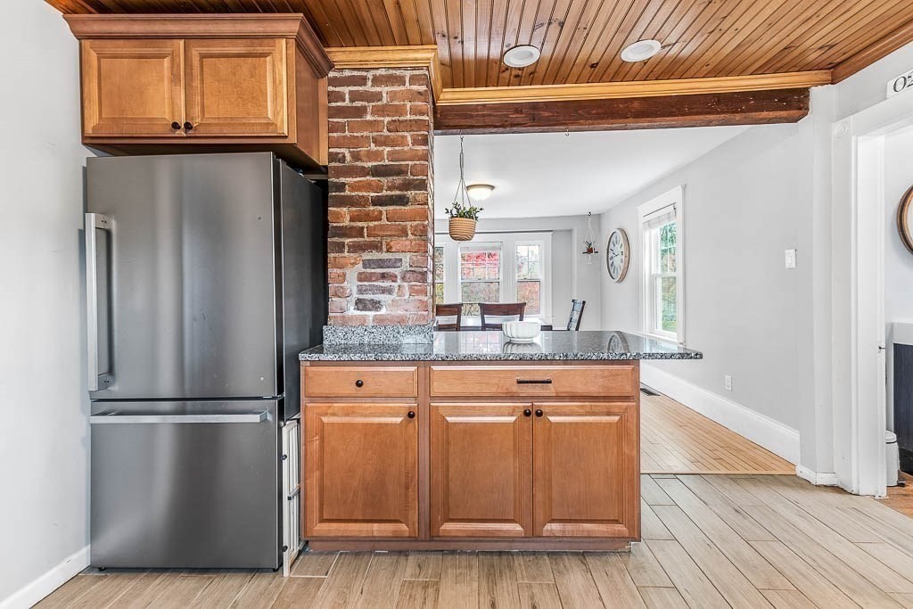 449 N Elm St