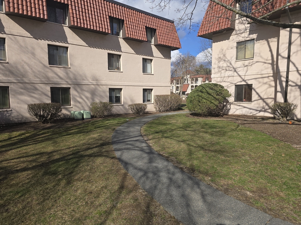 685 Oak St # 2 Unit: 11-2
